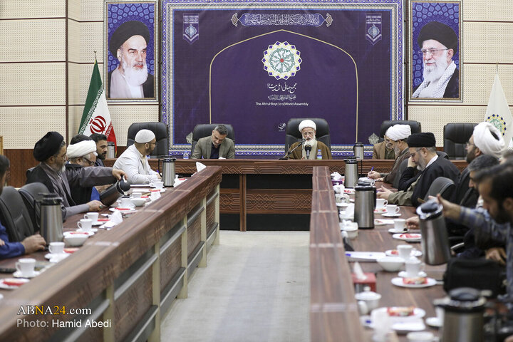 Photos: Scientific Session on “Intertextual Studies in Analysis of History, Biography of AhlulBayt” Held in Qom