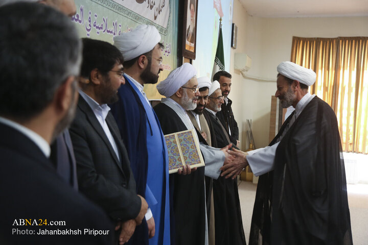 Photos: International Conference on “Islamic Resistance Discourse in Field of Humanities”