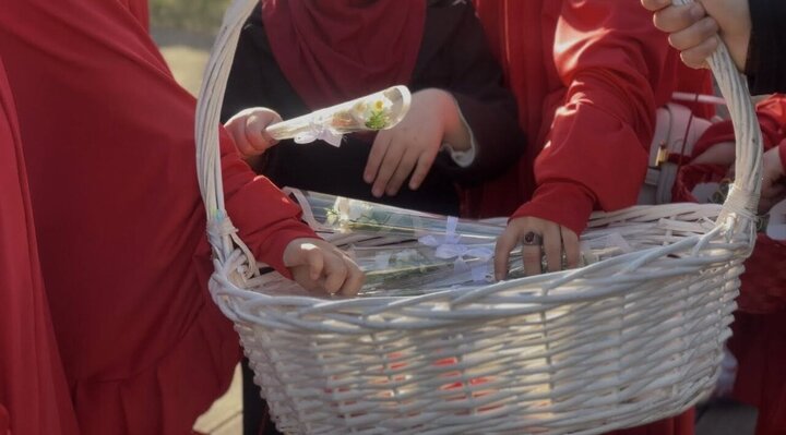 Rapora Wêneyan Belavkirina kulîlkan bi helkefta destpêka cejna Remezanê ji aliyê xwendekarên Mizgefta Ehlî Beyt li Tiflîsê