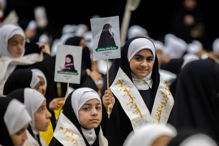 تقرير مصور/ اختتام فعاليات حفل التكليف المركزي الثامن بمشاركة أكثر من 6 آلاف تلميذة في كربلاء