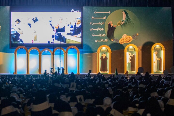 تقرير مصور/ اختتام فعاليات حفل التكليف المركزي الثامن بمشاركة أكثر من 6 آلاف تلميذة في كربلاء