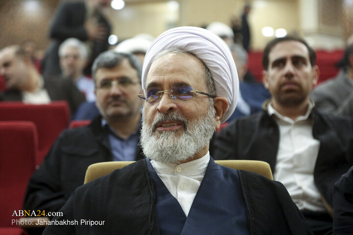 آیین رونمایی از محصولات هوشمند علوم اسلامی