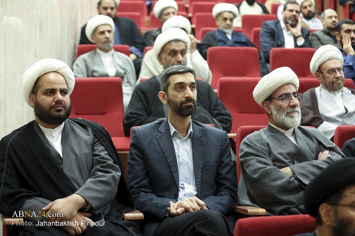 آیین رونمایی از محصولات هوشمند علوم اسلامی