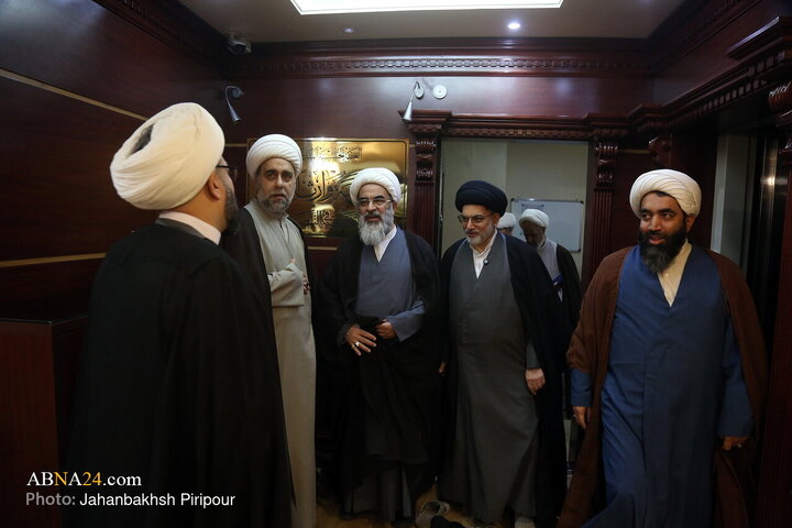 رونمایی از کتاب ارزشمند الشذرات الحسینیة