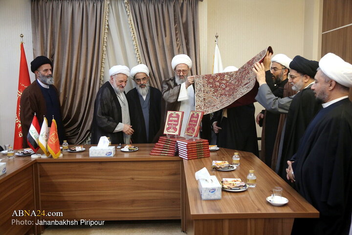 مراسم رونمایی از کتاب ارزشمند الشذرات الحسینیة