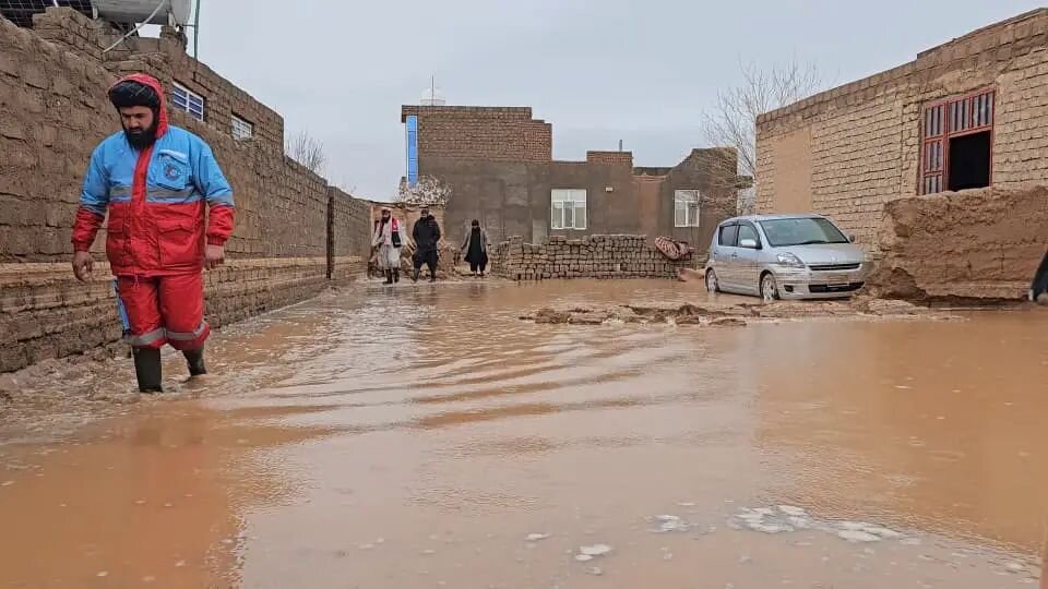 سیلاب شدید در استان هرات دهها خانه را تخریب کرد + تصاویر