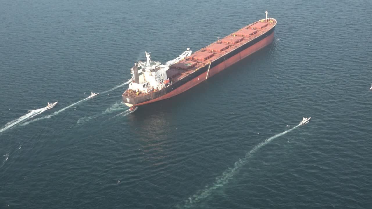 رزمایش کنترل هوشمند سپاه در تنگه هرمز + تصاویر