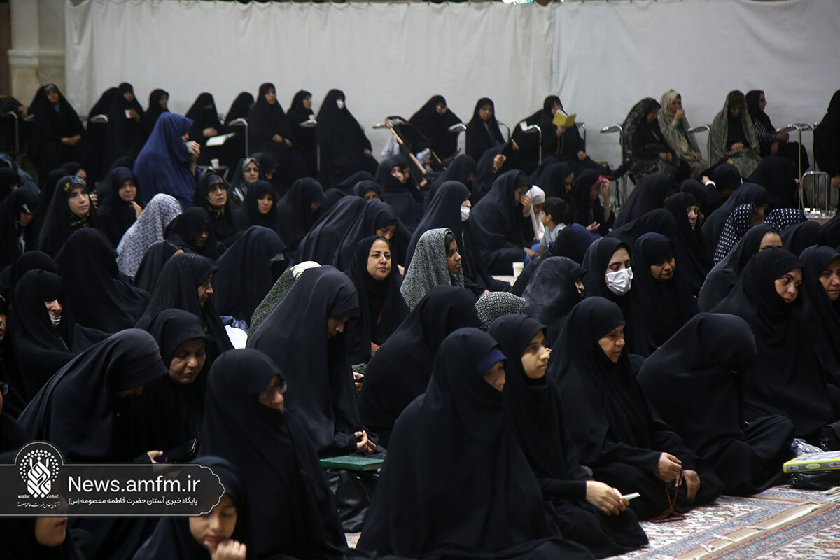 اعلام برنامه‌های اداره فرهنگی خواهران در ماه مبارک رمضان در حرم بانوی کرامت