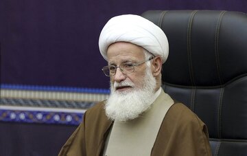 من «البعثة بالنبوة» حتى «البعثة بالرسالة» / التتبّع في مصادر الفريقين أساس منهج «موسوعة التاريخ الإسلامي»