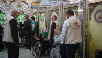 Photos: Devoted Servants of Imam Al-Hussain Offer Heartfelt Service to Pilgrims