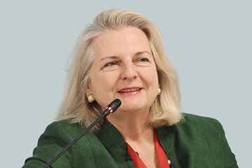 I media europei cercano di deviare l'opinione pubblica con il "gioco della guerra"