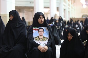 آیین بزرگداشت چهلم شهدای حوادث دی‌ماه در قم