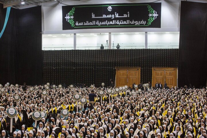 تقرير مصور/ مراسم التكليف المركزي لأكثر من 6000 طالبة من مدارس كربلاء برعاية العتبة العباسية