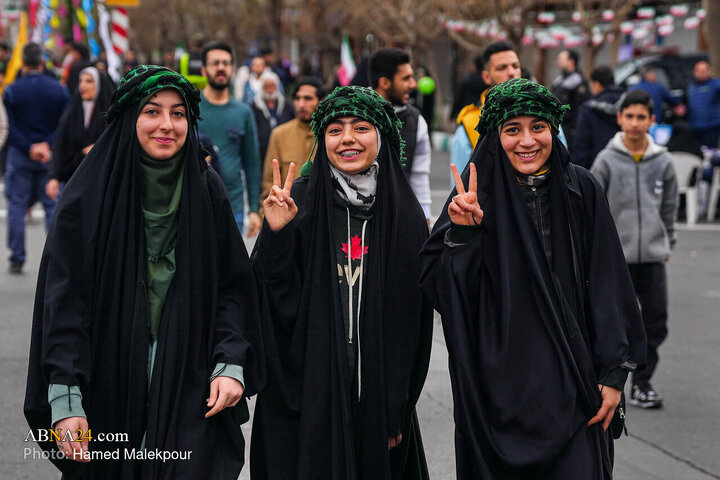 အစ္စလာမ်မစ်တော်လှန်ရေး အောင်ပွဲ ၄၇ နှစ်မြောက် အထိမ်းအမှတ် ချီတက်ပွဲ  တွင် အစ္စလာမ့် လွှတ်တော် ဥက္ကဋ္ဌ  တက်ရောက် ။ ။ Photos