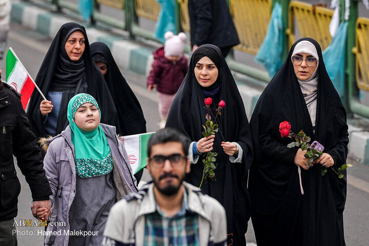 အစ္စလာမ်မစ်တော်လှန်ရေး အောင်ပွဲ ၄၇ နှစ်မြောက် အထိမ်းအမှတ် ချီတက်ပွဲ  တွင် အစ္စလာမ့် လွှတ်တော် ဥက္ကဋ္ဌ  တက်ရောက် ။ ။ Photos