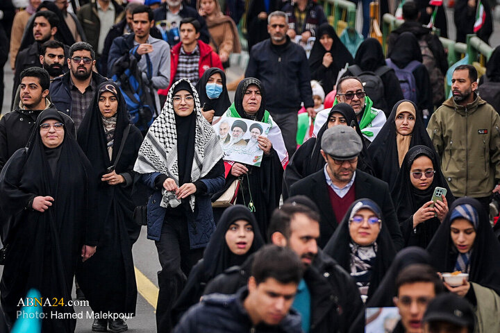 အစ္စလာမ်မစ်တော်လှန်ရေး အောင်ပွဲ ၄၇ နှစ်မြောက် အထိမ်းအမှတ် ချီတက်ပွဲ  တွင် အစ္စလာမ့် လွှတ်တော် ဥက္ကဋ္ဌ  တက်ရောက် ။ ။ Photos