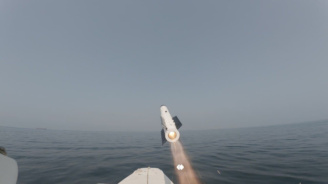 Berhevkirina “Kontrola Zîrek a Tengeha Hurmuzê” ya Sepah ê Îranê (Rezmayşaya Deryayî)