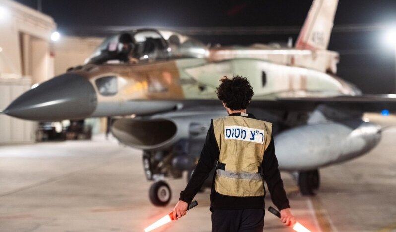 Cenevre Masası Sürerken Tel Aviv Savaş Alarmında