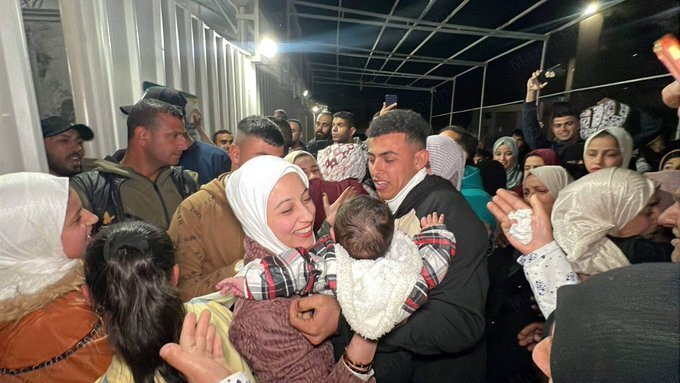 المجموعة الحادية عشرة من العائدين تدخل غزة عبر معبر رفح