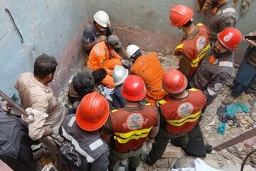 Esplosione a Karachi, in Pakistan: 27 tra morti e feriti