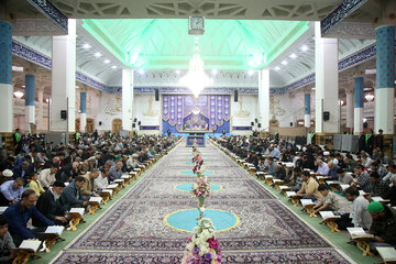 آئین باشکوه ترتیل‌خوانی حرم حضرت معصومه(س) در نخستین روز ماه رمضان