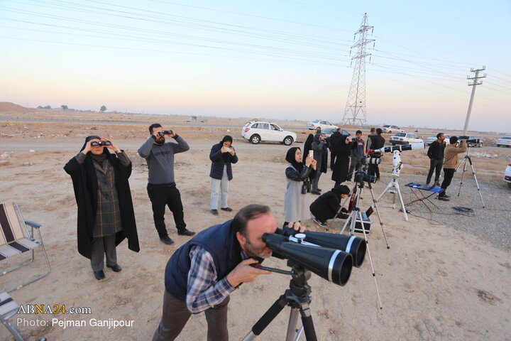 Photos: Sighting of Crescent for Holy Month of Ramadan in Isfahan