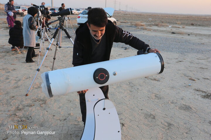 Photos: Sighting of Crescent for Holy Month of Ramadan in Isfahan