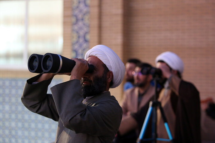 Photos: Sighting of Crescent for Holy Month of Ramadan at Hazrat Masoumeh Holy Shrine