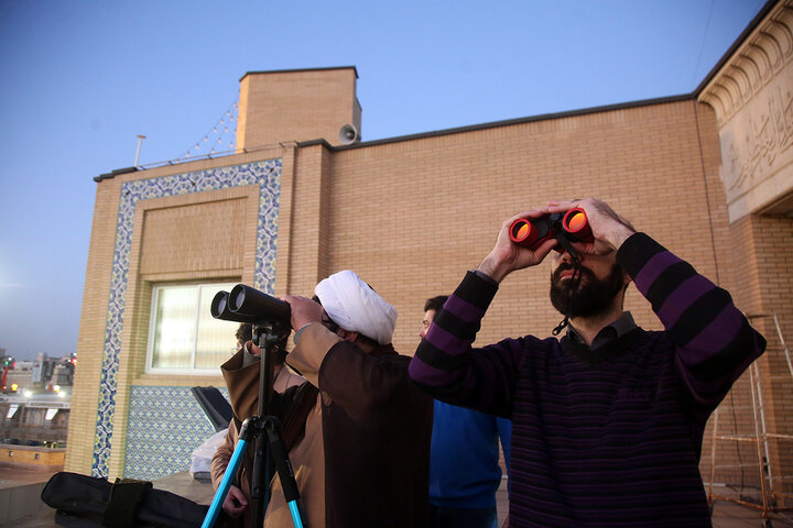 Photos: Sighting of Crescent for Holy Month of Ramadan at Hazrat Masoumeh Holy Shrine