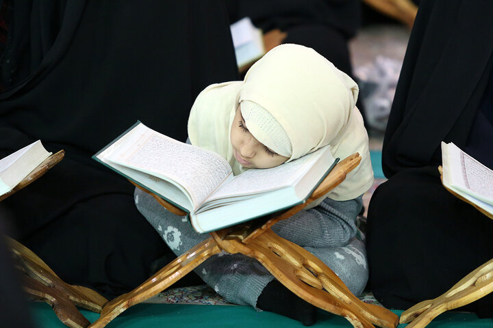 آئین باشکوه ترتیل‌خوانی حرم حضرت معصومه(س) در نخستین روز ماه رمضان