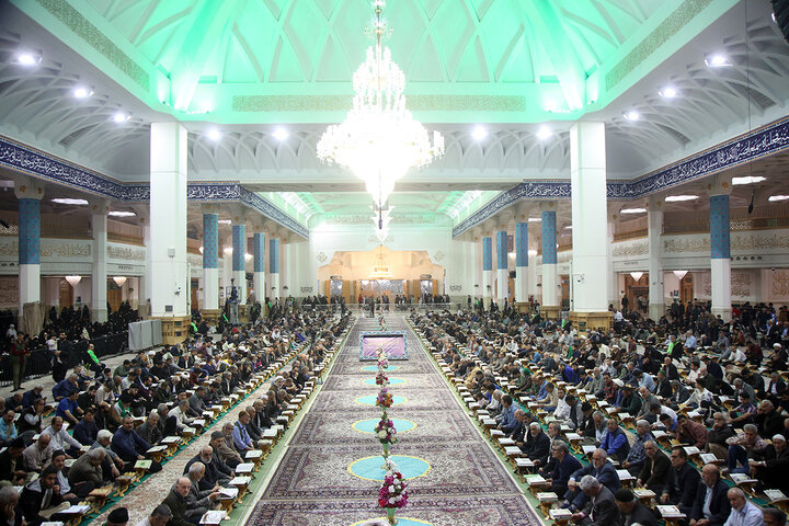 آئین باشکوه ترتیل‌خوانی حرم حضرت معصومه(س) در نخستین روز ماه رمضان