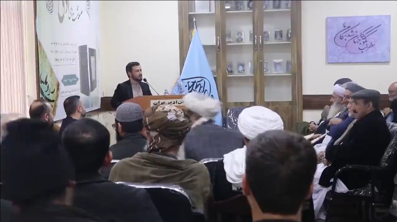 رونمایی از دیوان کامل شاعر فارسی زبان «محمد اسماعیل دارا» در هرات + ویدئو