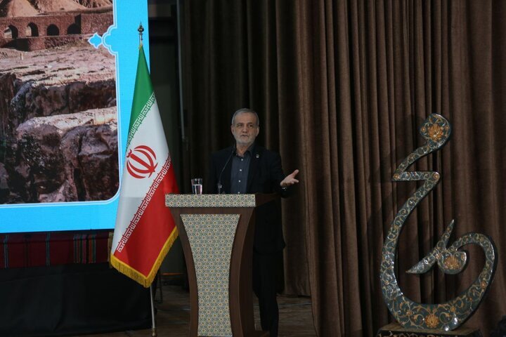 پزشکیان: ئێران بە هیچ لەونێک کڕنۆش نابات