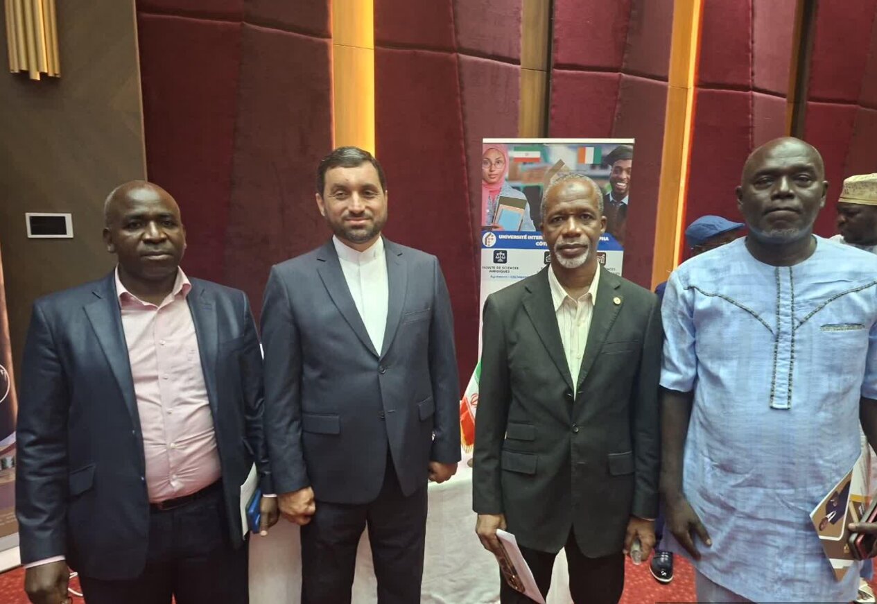 مراسم سالگرد پیروزی انقلاب اسلامی در ساحل عاج + تصویر