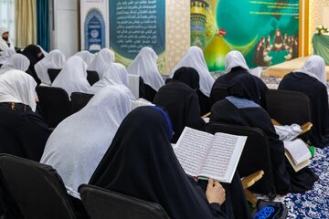 تقرير مصور/ إطلاق محافل قرآنية رمضانية نسوية في كربلاء المقدسة