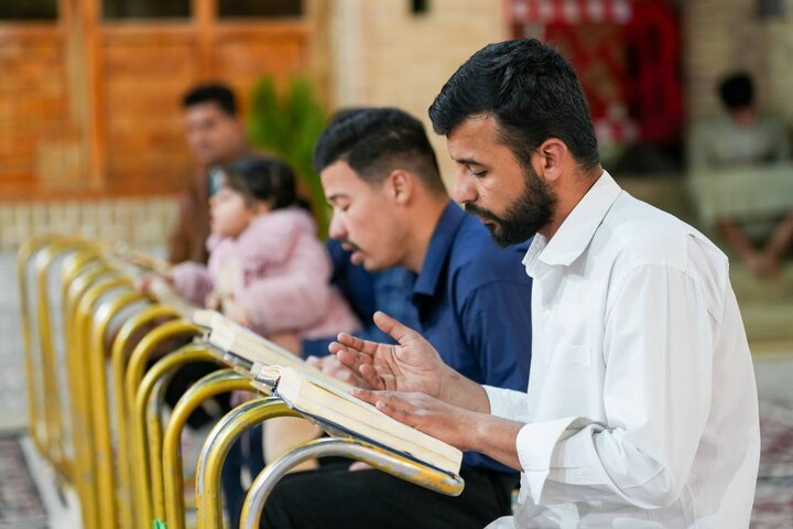 Informe fotográfico |  El Santuario Sagrado de los Dos Imames Al-Askari lanza su programa educativo para el bendito mes de Ramadán
