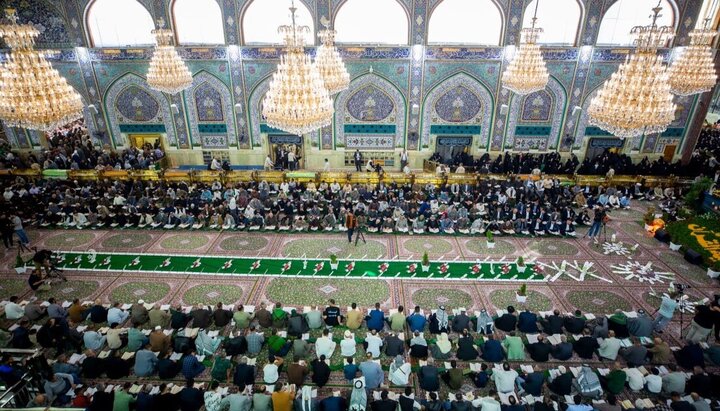 تقرير مصور/ انطلاق الختمة القرآنية في شهر رمضان المبارك في حرم الإمام الحسين(ع)