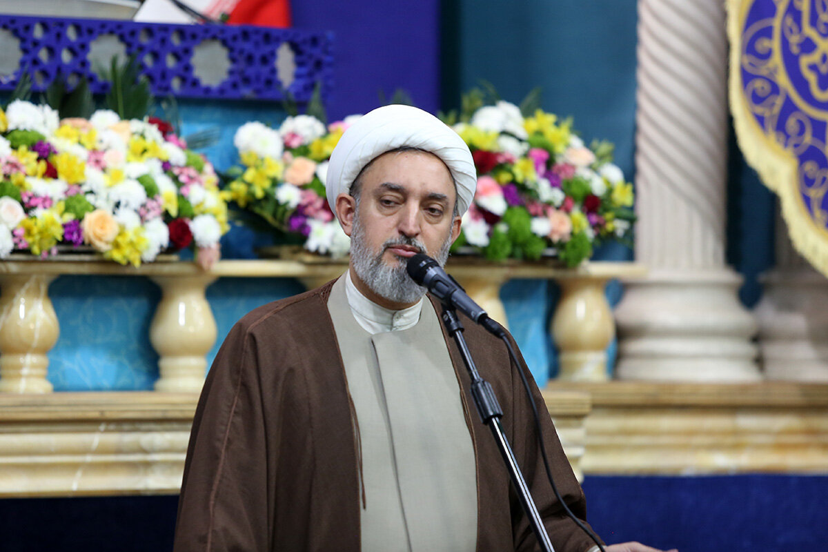 دعا در وسط میدان جنگ، نصرت قطعی خداوند را به همراه خواهد داشت