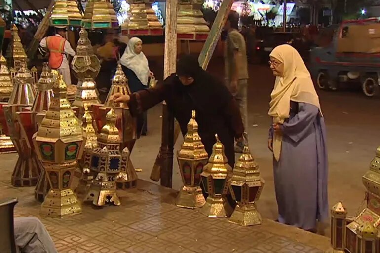 چهره نوین ماه مبارک رمضان در مصر؛ از فانوس تا صفحه نمایش