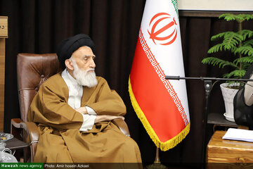 آية اللّه الموسويّ الأصفهانيّ: صوم شهر رمضان يعد تمرينا لبلوغ التقوى الإلهيّة