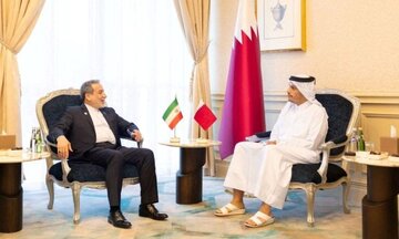 وفد قطري رفيع يصل إلى طهران