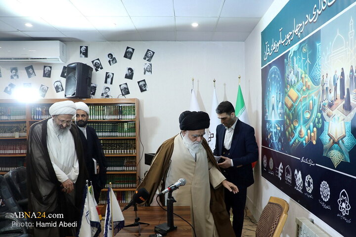 کنگره بین‌المللی «فقه مدیریت و سیاست‌گذاری در چارچوب آموزه‌های قرآن کریم» چهارشنبه (۲۹ بهمن ۱۴۰۴) با هدف تبیین الگوهای نوین مدیریت، حکمرانی و سیاست‌گذاری مبتنی بر معارف وحیانی در سالن اجتماعات مجتمع عالی تربیت مجتهد مدیر محمدیه قم برگزار شد.