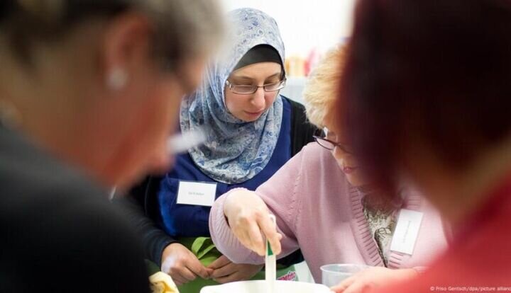 برلین به کارمندان زن اجازه می‌دهد از نمادهای مذهبی استفاده کنند