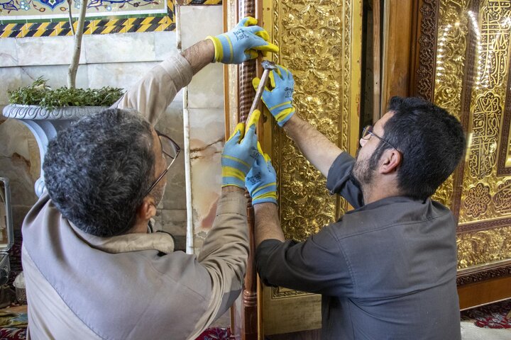 تقرير مصور/ أعمال الإدامة الدورية لأبواب العتبة العباسية المقدسة