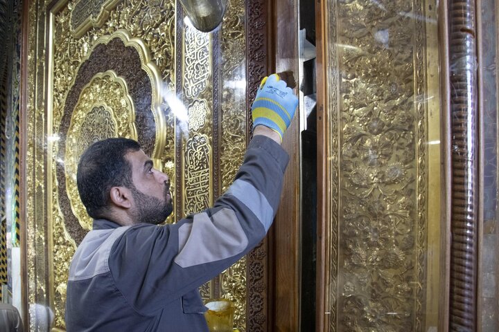 تقرير مصور/ أعمال الإدامة الدورية لأبواب العتبة العباسية المقدسة