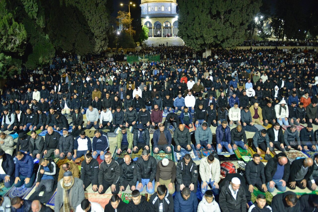 تصاویر | حضور صدهزار نفری نمازگزاران در مسجدالاقصی