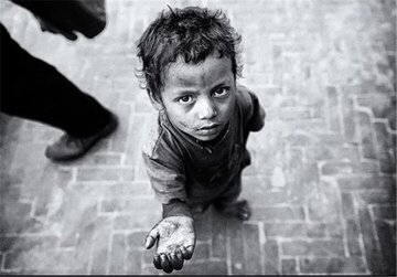 Vegeriya bo Nahc Uu-Belaxê / 58 Faqr (bêparî) amûrek e ku Şeytan bi wê îmânê nişan dide.