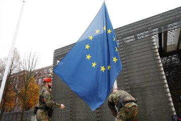 طهران تصنف القوات البحرية والجوية لجميع الدول الأعضاء في الاتحاد الأوروبي "منظمات إرهابية"