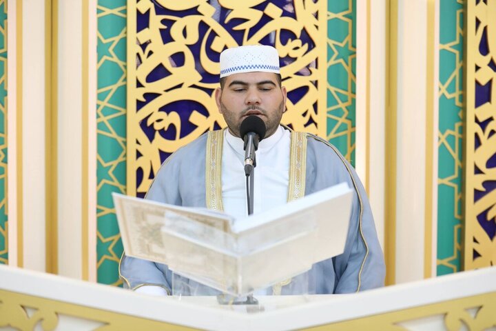 Informe fotográfico |El Santuario Sagrado de Al-Abbas lanza la recitación central coránica de Ramadán con recitadores de élite