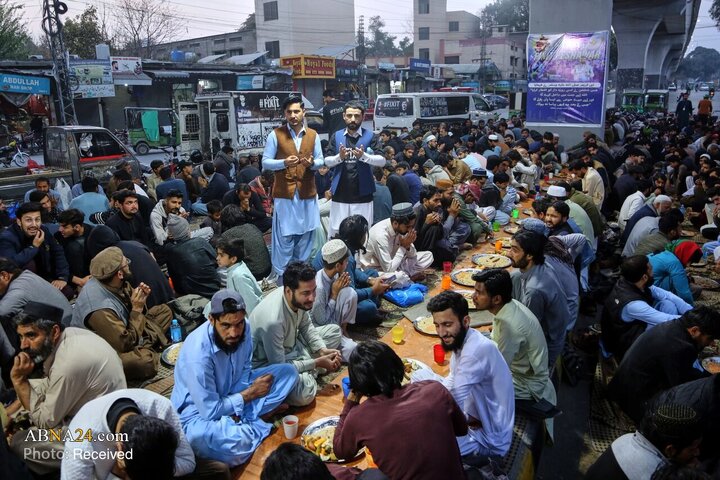 Photos: Beginning of Ramadan in Islamic Countries